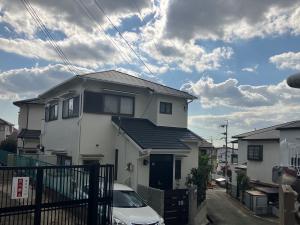 瓦からの軽量化を実現！屋根葺き替え工事