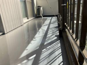 ベランダからの雨漏りを修繕
